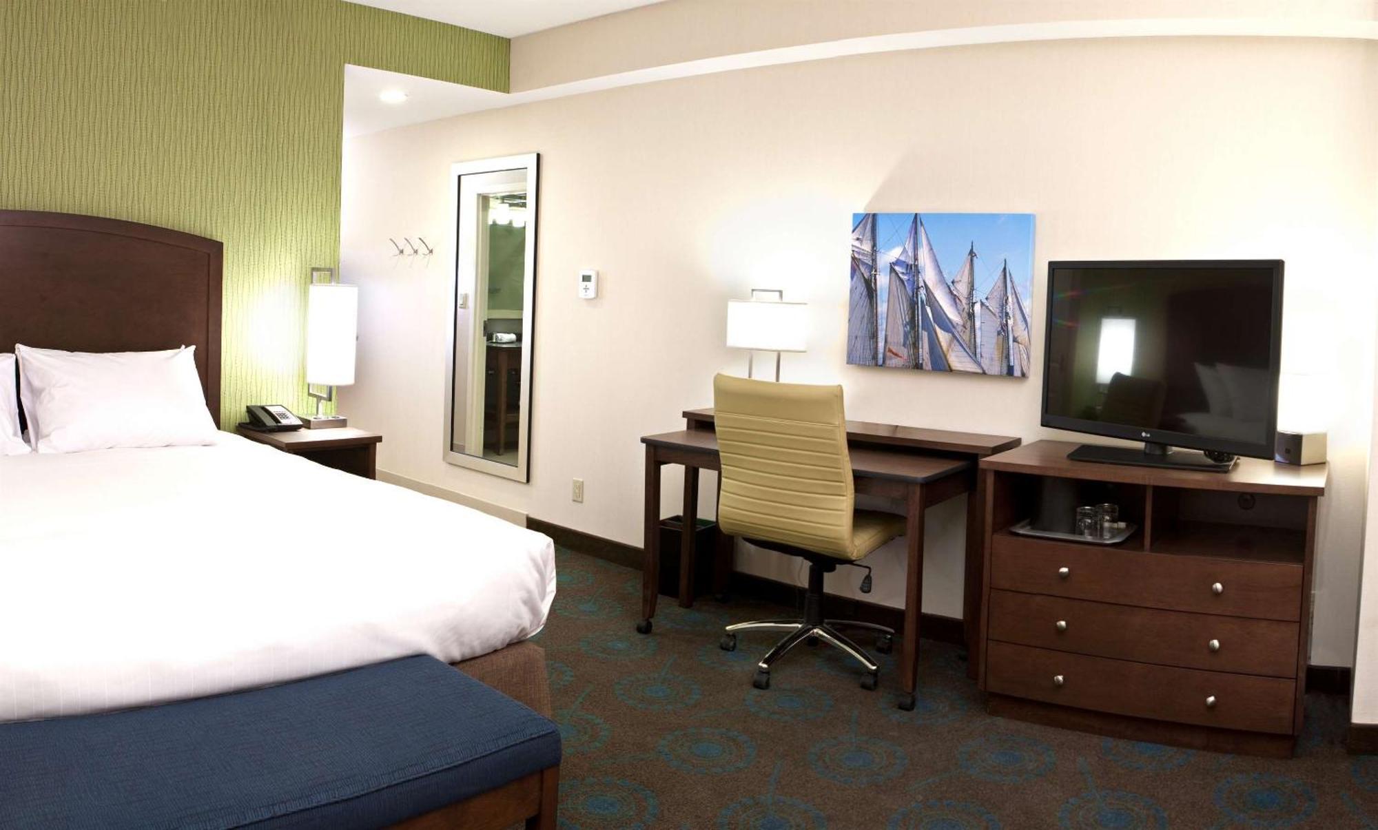 Hotel Hampton By Hilton Downtown