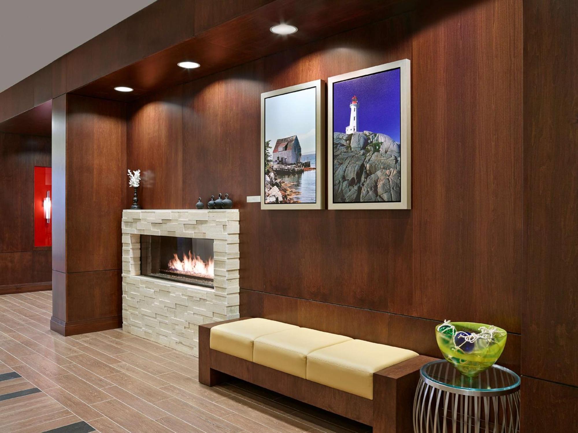 Hampton By Hilton Downtown 3*